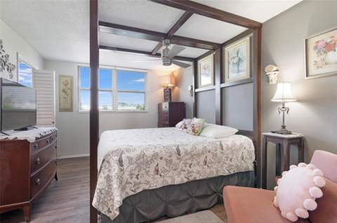 4720 Locust Street #219, St Petersburg FL - photo 20 of 40