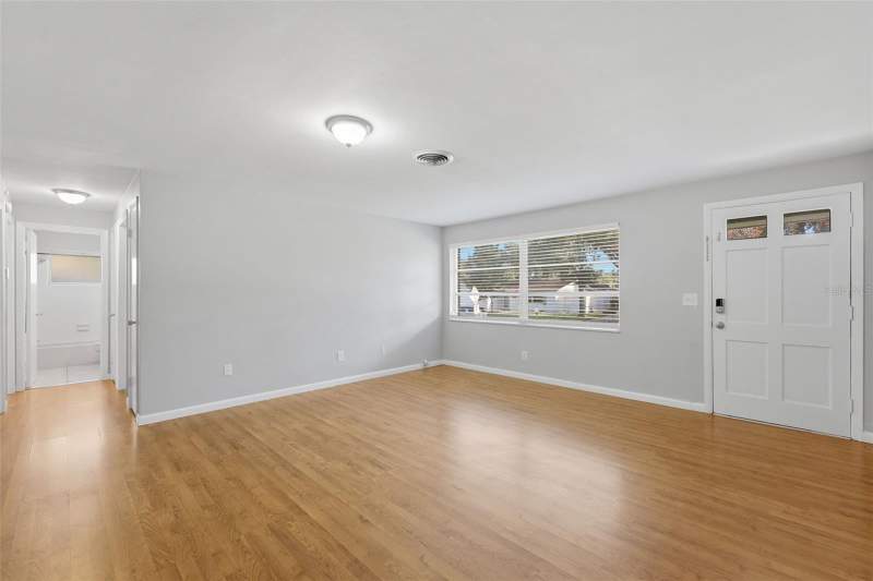 3 bedroom Single Family Residence at 1387 Bellevue Boulevard, Brookhill, Clearwater — photo 4