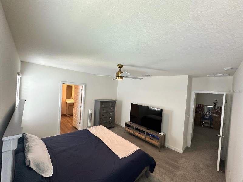 4 bedroom Single Family Residence at 17111 Barnwood Place, Star Farms Ph I-Iv, Bradenton — photo 5