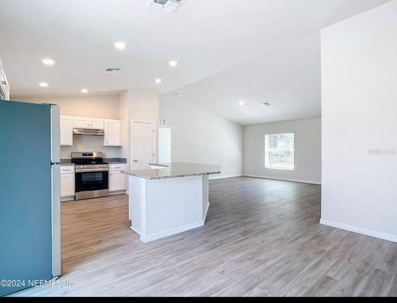 4 bedroom Single Family Residence at 315 Marion Oaks Crse Road, Marion Oaks, Ocala — photo 3