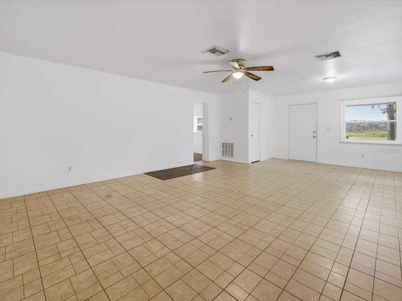 2 bedroom Single Family Residence at 20145 SE Highway 42, Unrecorded Sub Sec B, Umatilla — photo 5