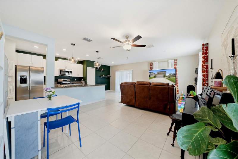 4 bedroom Single Family Residence at 6298 Bar S Bar Trail, Abbott Square Ph 1B, Zephyrhills — photo 5
