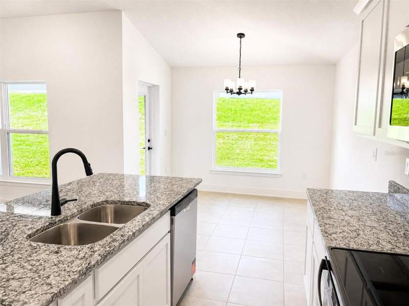 3 bedroom Single Family Residence at 1635 Ann Rose Way, Arbor Park, Leesburg — photo 4
