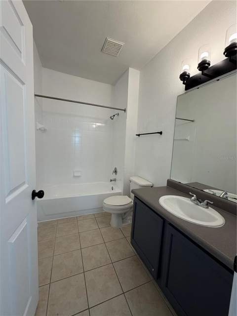 3315 Parkchester Square Boulevard #301, Orlando FL - photo 14 of 22