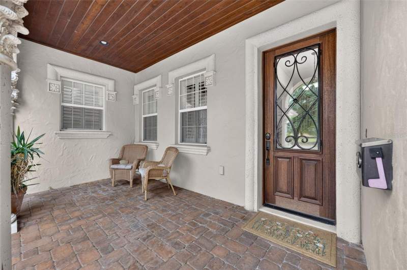 4 bedroom Single Family Residence at 341 E Reading Way, Charmont, Winter Park — photo 3