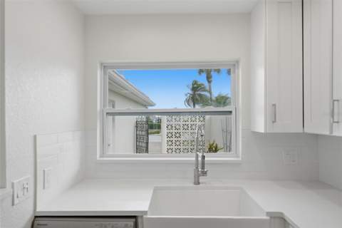 280 Boca Ciega Point Boulevard, St Petersburg FL - photo 7 of 37