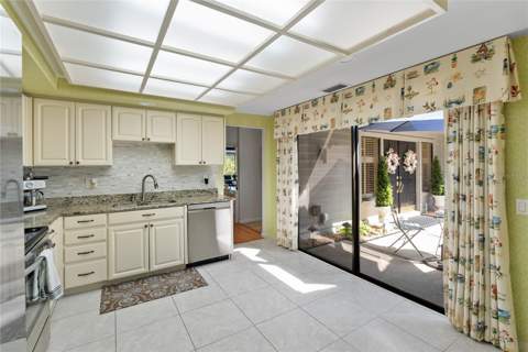 5357 Cobblestone Court, Wesley Chapel FL - photo 15 of 36