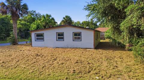 921 S Salisbury Avenue, Deland FL - photo 9 of 27