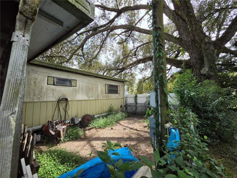 2 bedroom Mobile Home at 37648 March Lane, Zephyrhills Colony Company, Zephyrhills — photo 3