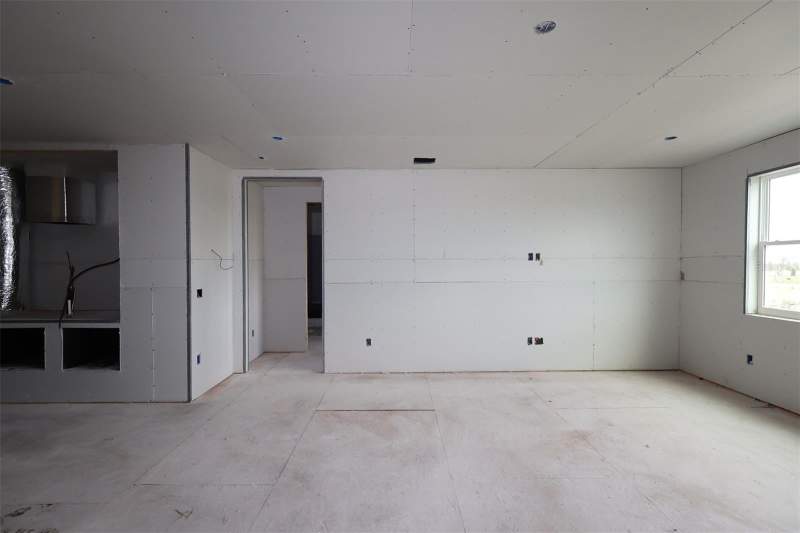 5 bedroom Single Family Residence at 5388 Lassen Street, Center Lake On The Park, St Cloud — photo 4