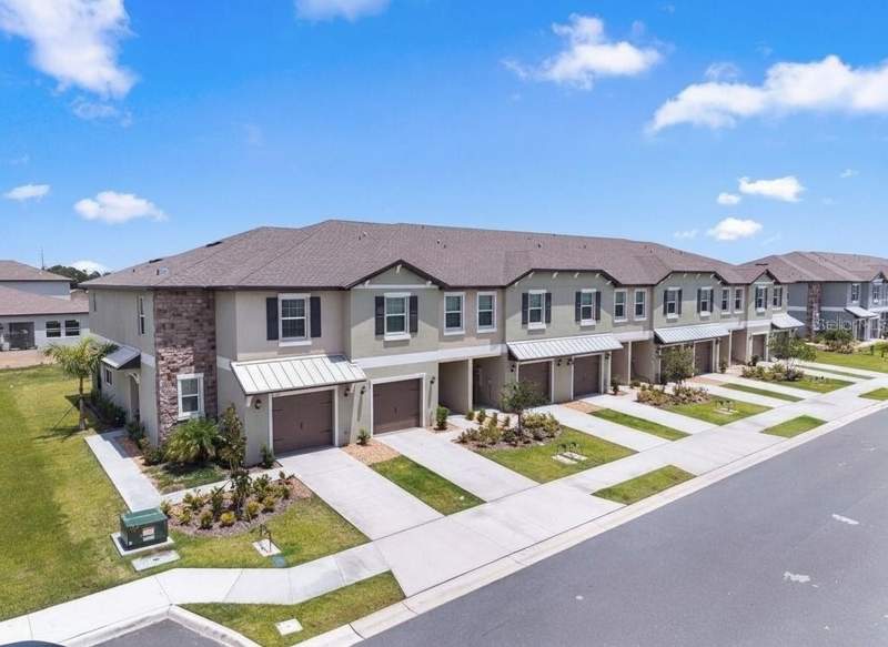 Stonegate Preserve Townhomes