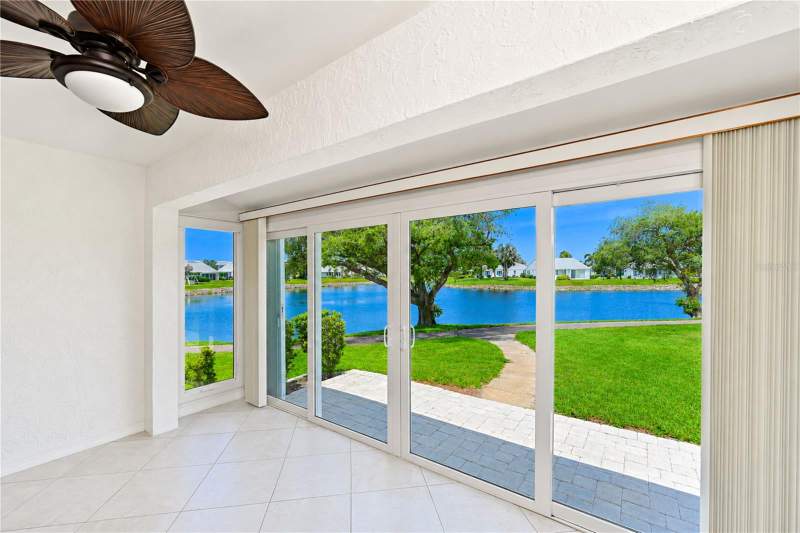 2 bedroom Condominium at 9425 Andover Circle, Mount Vernon Ph 1-B, Bradenton — photo 3