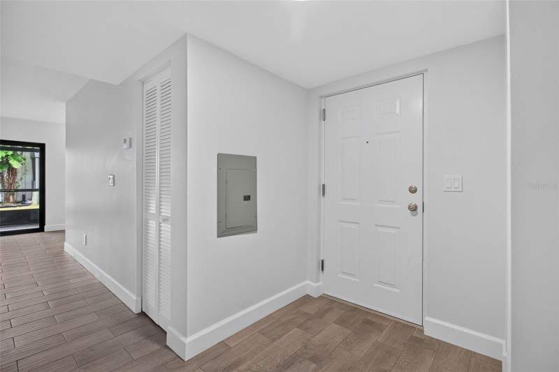 2 bedroom Condominium at 876 116th Avenue #103, Peppertree Village Condo, St Petersburg — photo 3