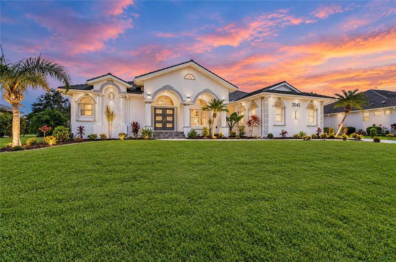 3 bedroom Single Family Residence at 2045 Padre Island Drive, Punta Gorda Isles Sec 12, Punta Gorda — photo 2