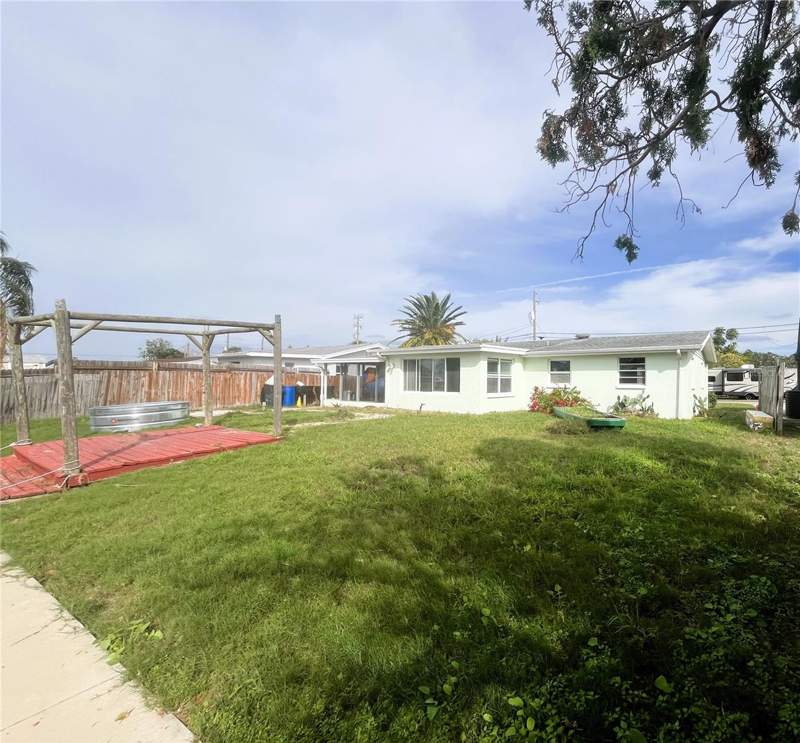 2 bedroom Single Family Residence at 13639 Frances Avenue, Sea Ranch On Gulf, Hudson — photo 3
