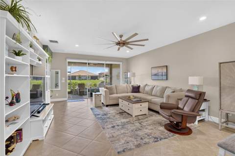 4740 Avila Lakes Drive, Wimauma FL - photo 10 of 72
