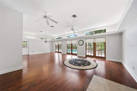 1216 S Pine Lake Drive, Tampa FL - photo 10 of 47