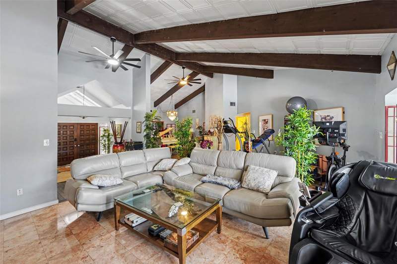 4 bedroom Single Family Residence at 1615 Saint Pauls Drive, Belleair Cove, Clearwater — photo 2