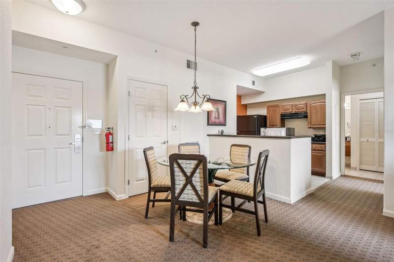 2 bedroom Condo - Hotel at 8112 Poinciana Boulevard #1311, Lake Buena Vista Residence Village I, Orlando — photo 3