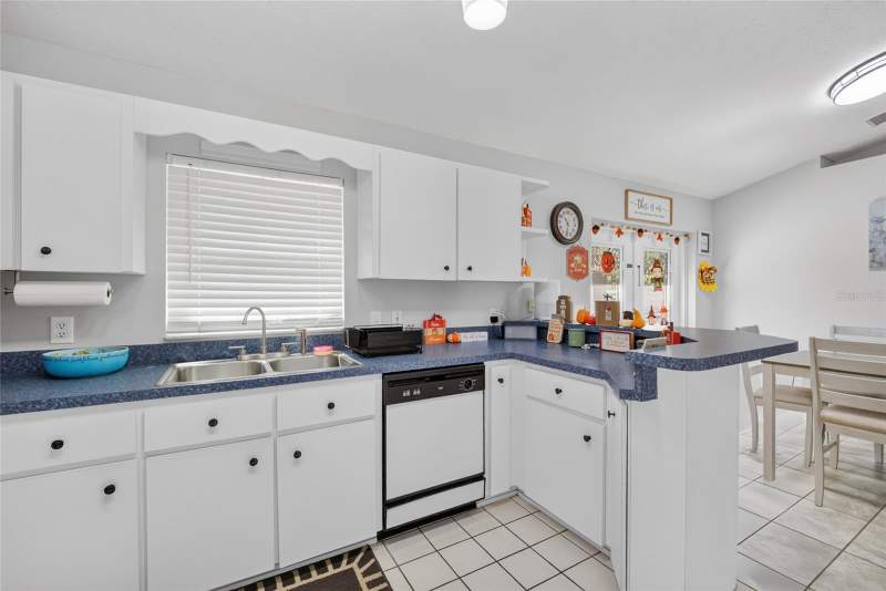 3 bedroom Single Family Residence at 11625 SE 53rd Court, Belleview Hlnds, Belleview — photo 5