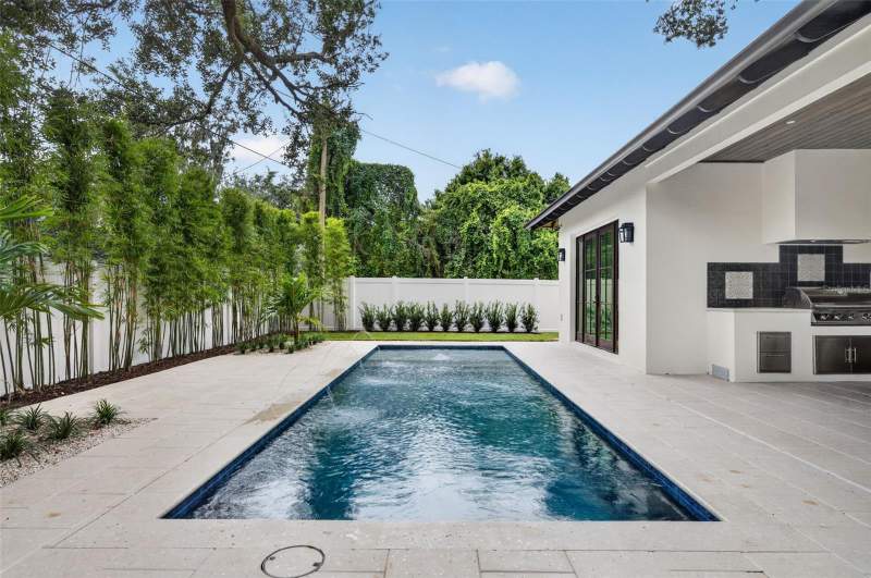 4 bedroom Single Family Residence at 2718 Eastern Parkway, Parklando, Winter Park — photo 4