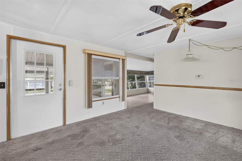 2 bedroom Mobile Home at 31722 Imperial Drive, Imperial Mobile Terrace Sub, Tavares — photo 5