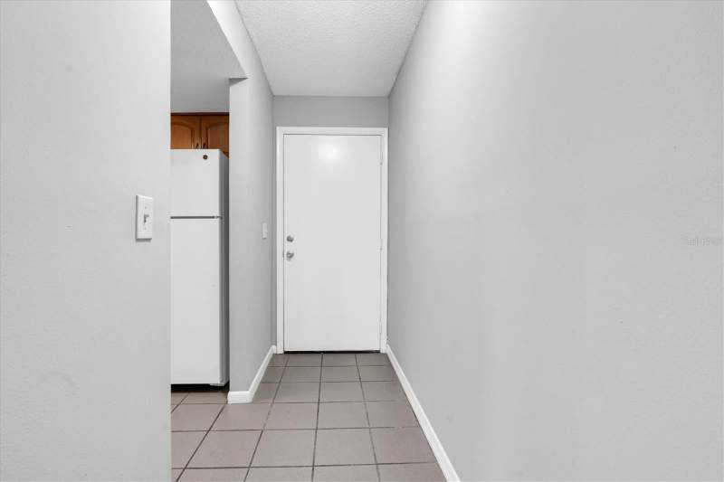 1 bedroom Condominium at 675 99th Avenue #102, Pine Rush Villas Condo, St Petersburg — photo 5