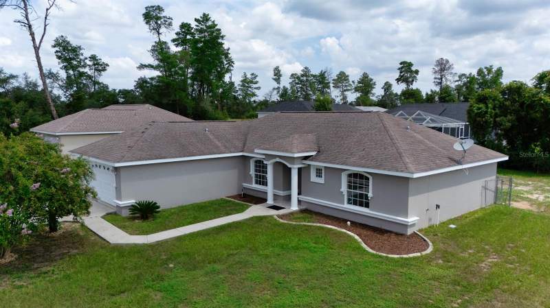 3 bedroom Single Family Residence at 14771 SW 27th Court Road, Marion Oaks Un 03, Ocala — photo 2