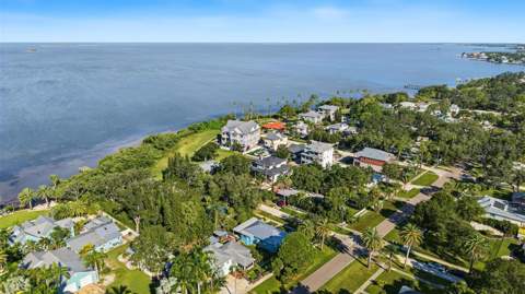 603 Indiana Avenue, Crystal Beach FL - photo 6 of 37
