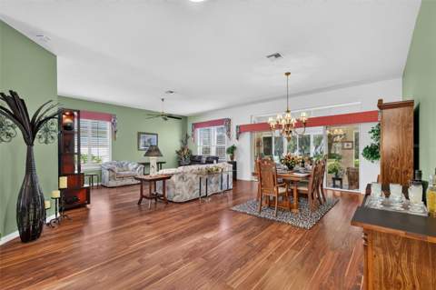 542 Loma Paseo Drive, The Villages FL - photo 15 of 49
