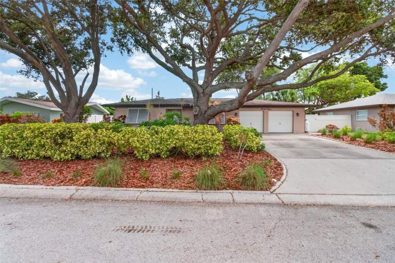 3 bedroom Single Family Residence at 2012 RIPON DRIVE, EAST DRUID ESTATES ADD, CLEARWATER — photo 1