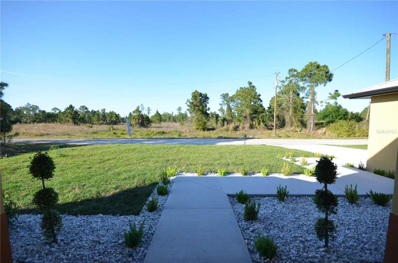 3 bedroom Single Family Residence at 1242 Hathor Street, Lee County, Lehigh Acres — photo 3