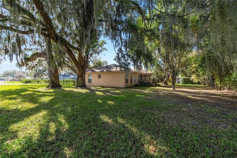 3 bedroom Single Family Residence at 10090 SW 78th Court, Hidden Lake Un 04, Ocala — photo 4