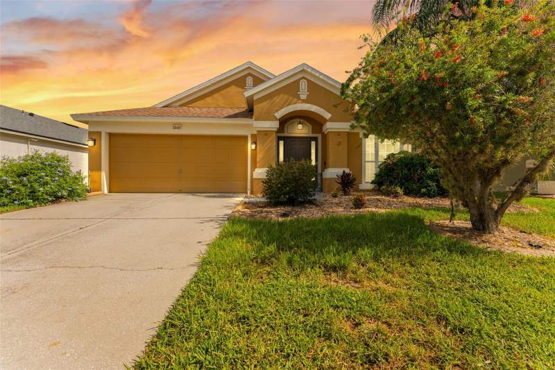 4 bedroom Single Family Residence at 30407 Stapleton Street, Palm Cove Phase 1B, Wesley Chapel — photo 2