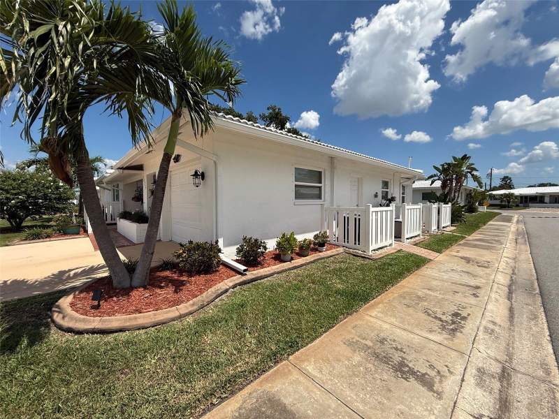 2 bedroom Single Family Residence at 4534 101st Avenue, Mainlands Of Tamarac By The Gulf Two Condo, Pinellas Park — photo 2