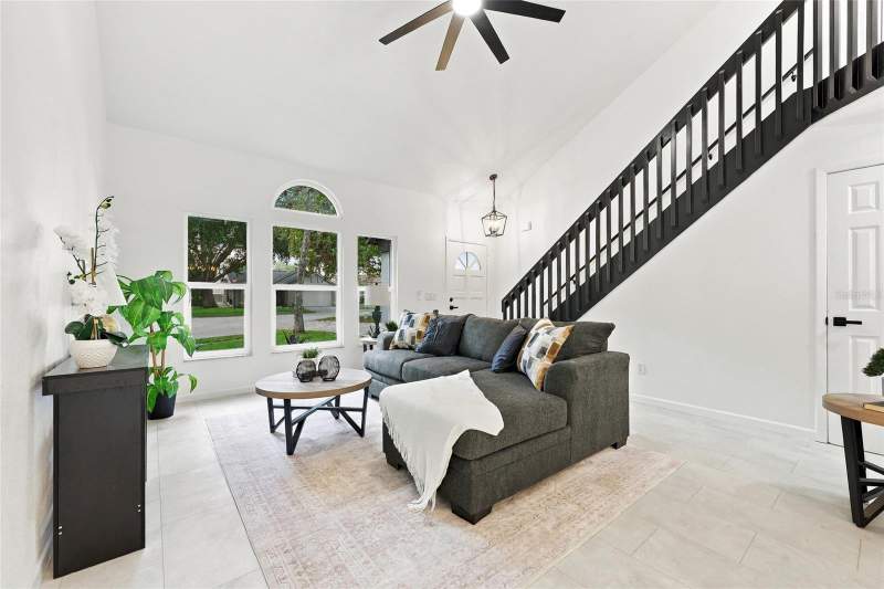 4 bedroom Single Family Residence at 613 Charing Cross Court, Greenwood Lakes, Lake Mary — photo 4