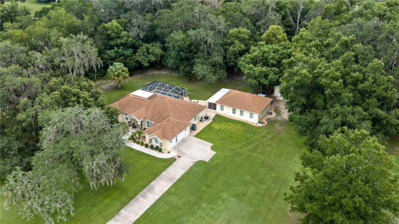 4 bedroom Single Family Residence at 17261 SE 101st Avenue Road, Bridle Trail Estate, Summerfield — photo 5