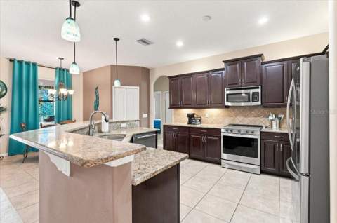 7384 Huntington Summit Boulevard, Lakeland FL - photo 11 of 60