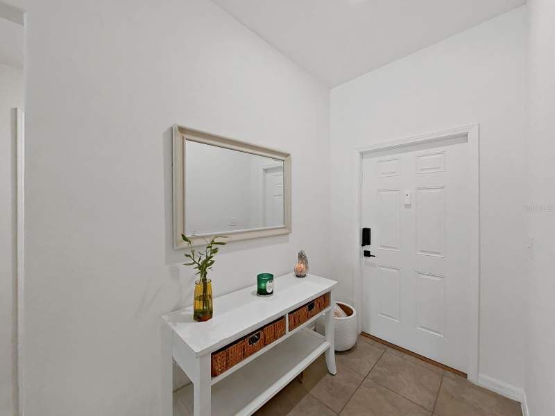 4 bedroom Single Family Residence at 5037 White Chicory Drive, Leisey Sub, Apollo Beach — photo 5