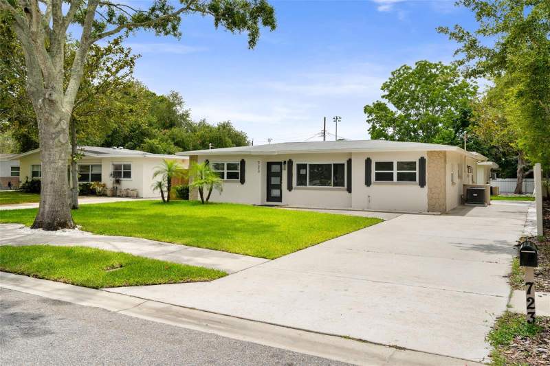 3 bedroom Single Family Residence at 723 W Bayshore Drive, Bayshore Heights, Tarpon Springs — photo 2