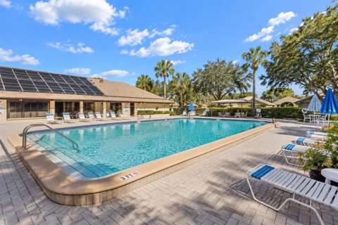 2502 Royal Pines Circle #5B, Clearwater FL - photo 16 of 19