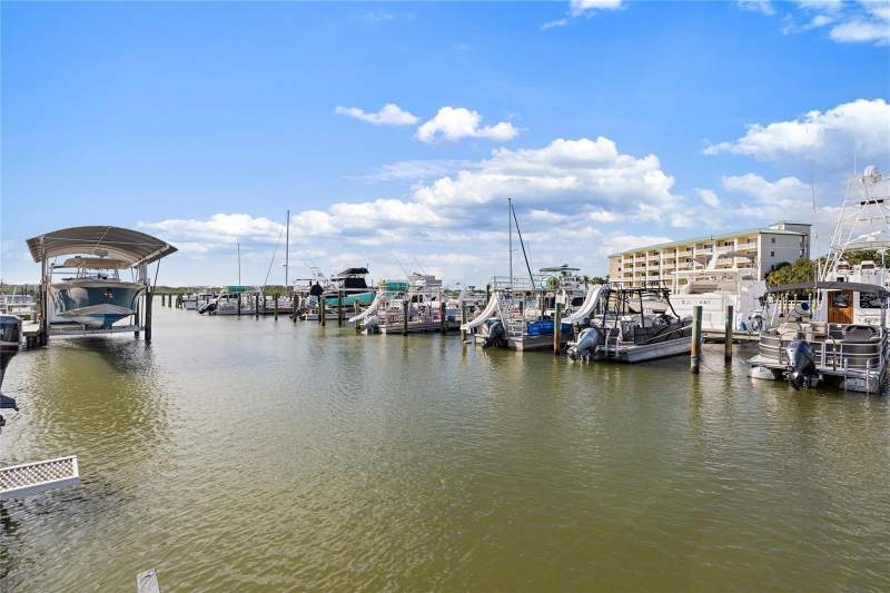 2 bedroom Mobile Home at 8803 44th Avenue #113, Sea Horse Mobile Home Park Condo, St Petersburg — photo 3