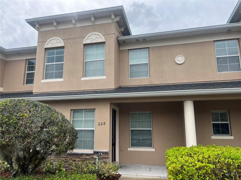 2 bedroom Townhouse at 228 Carina Circle, Amberlee Twnhms, Sanford — photo 2