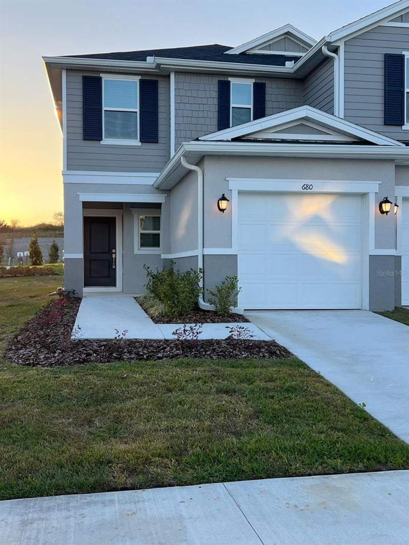 3 bedroom Townhouse at 680 STONEY POINT CIRCLE, BELLAVIVA PH 4, DAVENPORT — photo 2