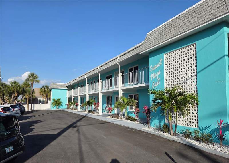 1 bedroom Condominium at 680 71st Avenue #12, Sunset Plaza East Apts Condo, St Pete Beach — photo 2