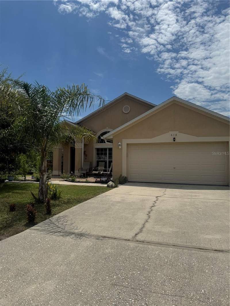 618 MADRID DRIVE home for sale in Poinciana Village 01 Neighborhood 03 West