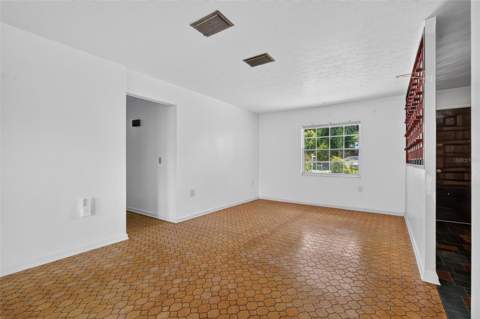 601 Winham Street, Tampa FL - photo 6 of 6
