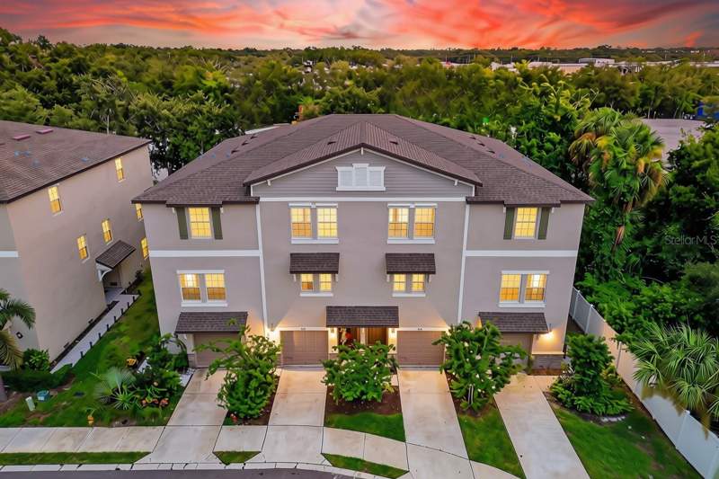 852 TENNYSON MILL CIRCLE home for sale in Palm River Townhomes