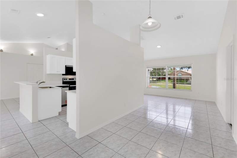 3 bedroom Single Family Residence at 1097 DEPOT COURT, CROWN POINT SPGS, WINTER GARDEN — photo 5