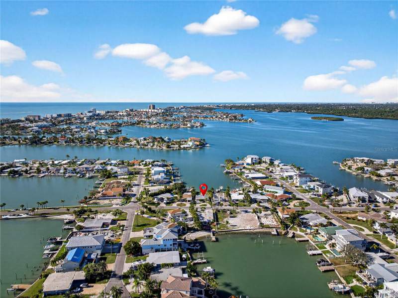 Redington Beach Homes